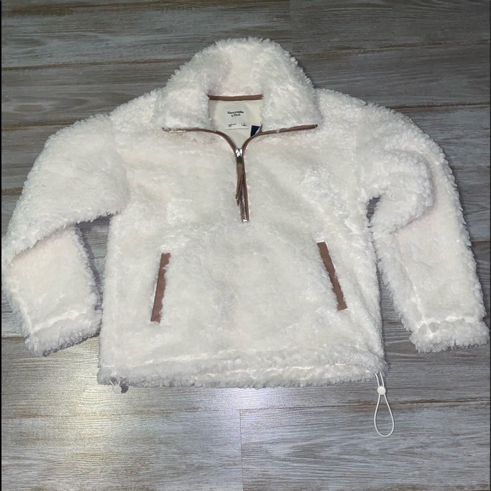 NWT Abercrombie & Fitch Sherpa Quarter Zip